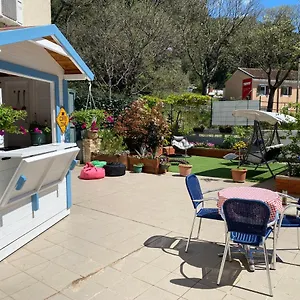 Crazy House , Pula Croacia